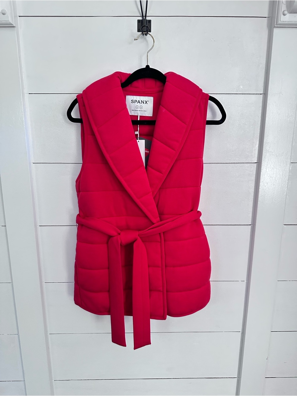 New Spanx M Red air essentials puffer belted snap closure classic vest gorpcore - Picture 3 of 15